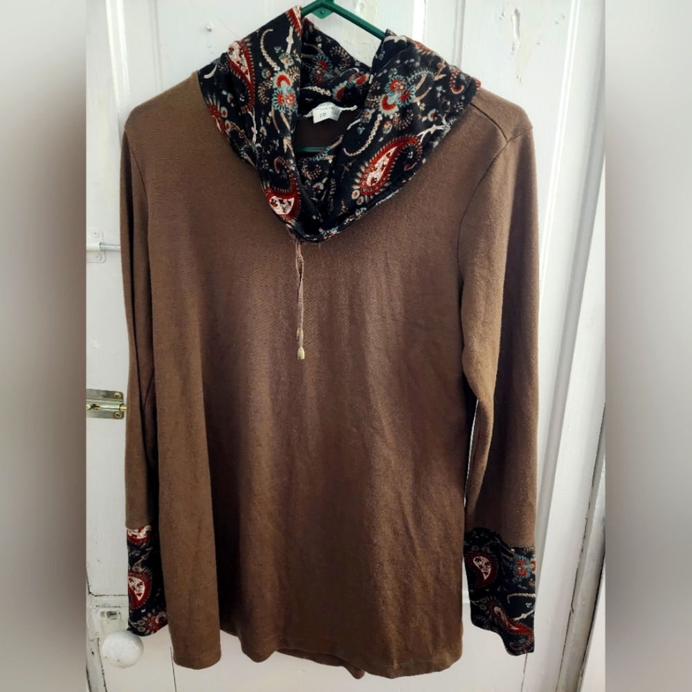 Simply Noelle S/M Brown Cowl Neck Long Sleeve Top with Patterned Paisley Accents